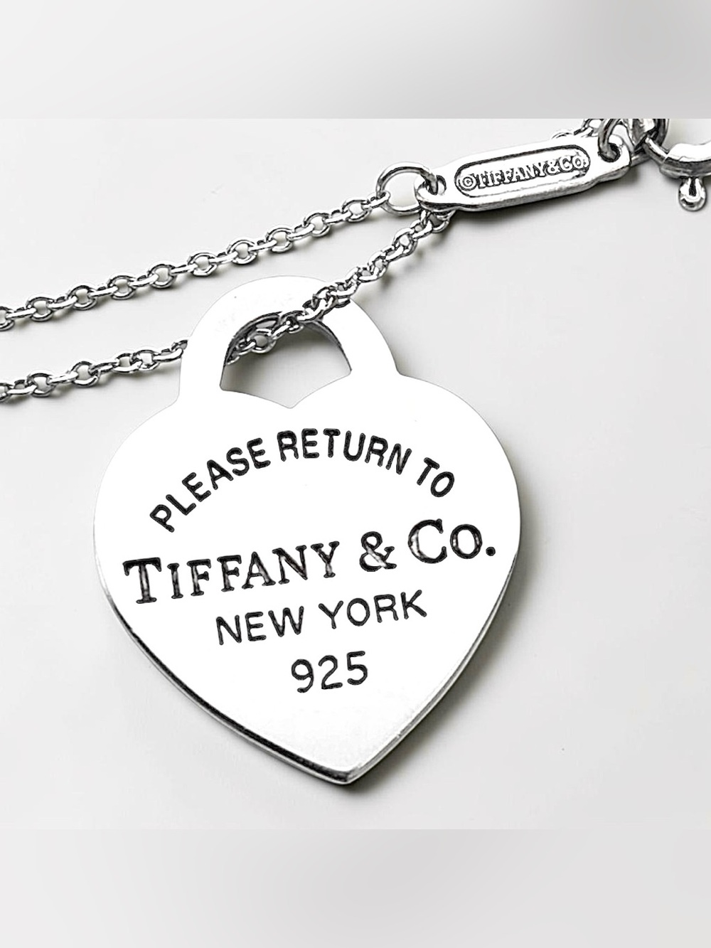 Tiffany & Co. 925 Sterling Silver Return to Tiffany Small Heart Tag Necklace - Picture 2 of 9